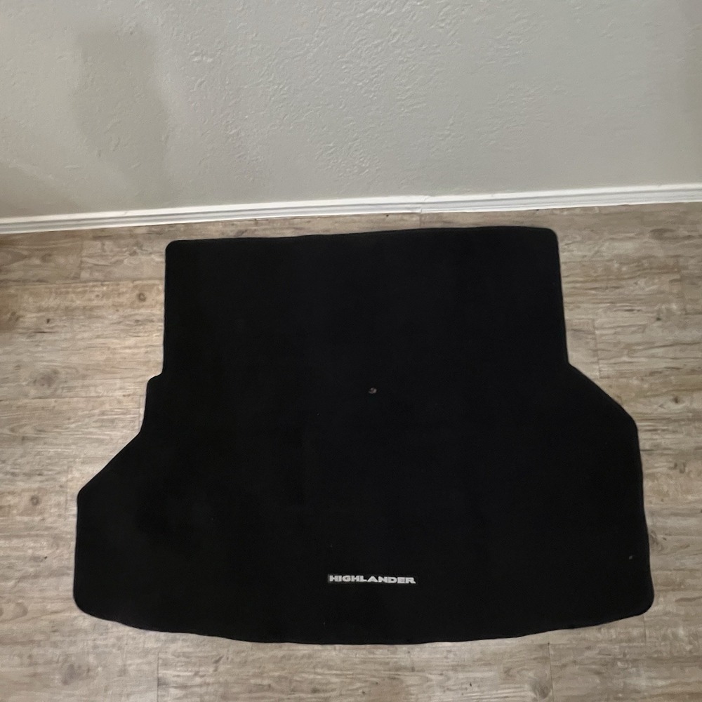 Toyota Highlander‎ 2008-2013 Genuine Rear Cargo Carpet Mat Black OEM PT548-48080